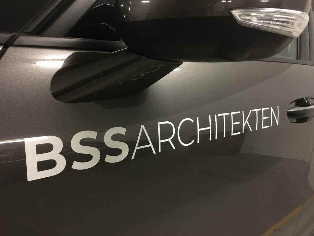 Neue Fahrzeug-Beschriftung BSS